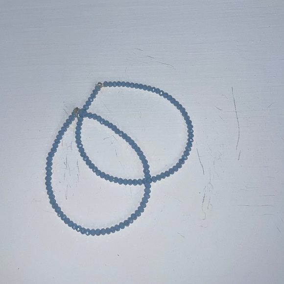 Blue bead stackable elastic bracelet set of 2 one size - Picture 3 of 3